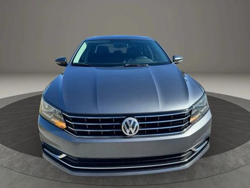 Used 2016 Volkswagen Passat 1.8T SE FWD image 8