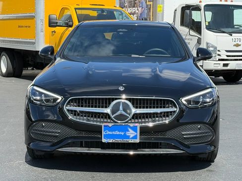 Used 2025 Mercedes-Benz C 300 4MATIC Sedan image 4