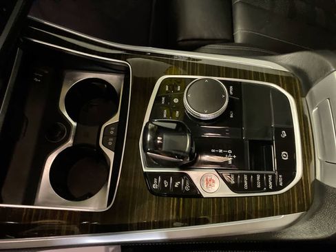 Used 2020 BMW X5 xDrive50i w/ Executive Package image 22