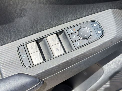 Used 2023 Mitsubishi Outlander SEL image 12