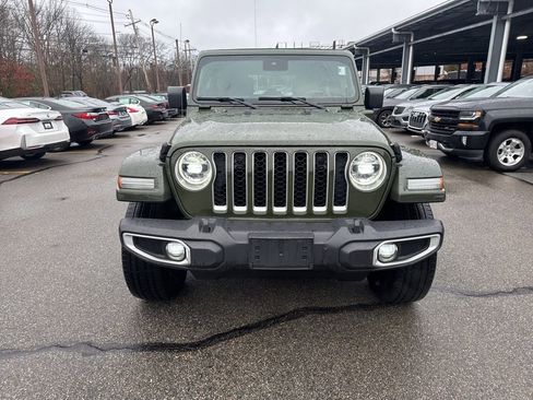 Used 2021 Jeep Wrangler Unlimited Sahara w/ Cold Weather Group image 10
