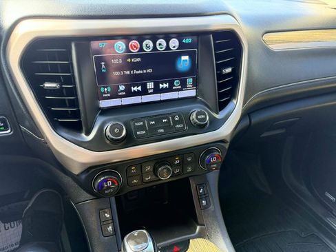 Used 2018 GMC Acadia Denali image 21