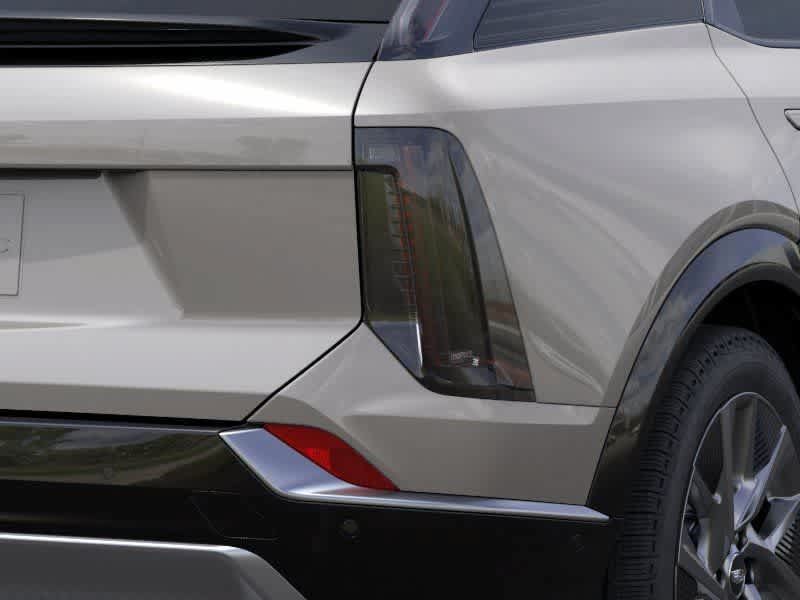 Used 2027 Cadillac Optiq Luxury w/ LPO, Floor Liner Package AWD/4WD image 11