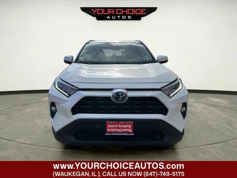Used 2021 Toyota RAV4 XLE Premium AWD/4WD image 8