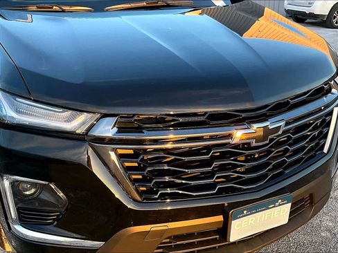 Used 2023 Chevrolet Traverse Premier w/ Redline Edition image 32