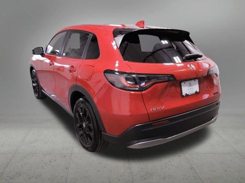 Used 2023 Honda HR-V Sport image 4