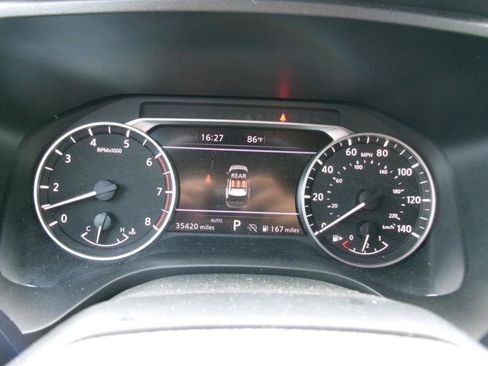 Used 2025 Nissan Rogue SV AWD/4WD image 15