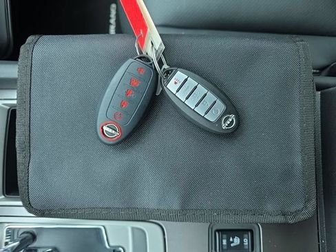 Used 2024 Nissan Murano SL AWD/4WD image 19