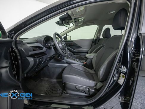 Used 2025 Subaru Crosstrek 2.5i Premium w/ Crosstrek Mirror Package AWD/4WD image 11