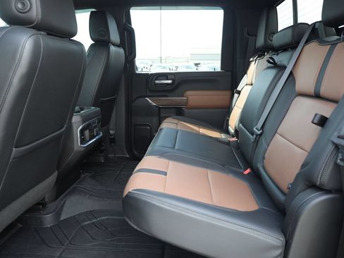 Used 2023 Chevrolet Silverado 2500 High Country AWD/4WD image 17