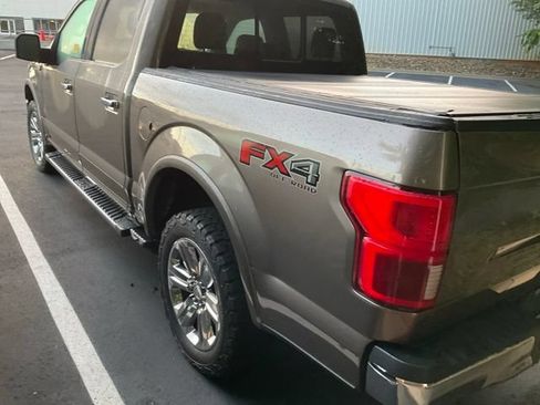Used 2018 Ford F150 Lariat w/ Equipment Group 502A Luxury AWD/4WD image 11