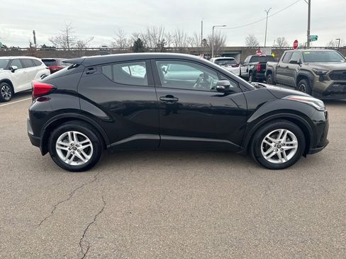 Used 2021 Toyota C-HR LE image 9