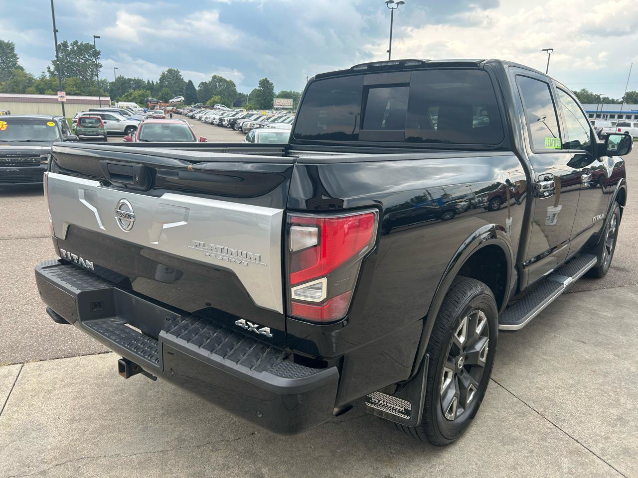 Used 2021 Nissan Titan Platinum Reserve w/ Moonroof Package AWD/4WD image 5