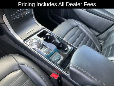 Used 2019 Ford Edge SEL w/ Equipment Group 201A FWD image 16