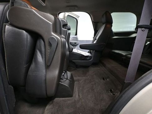 Used 2014 Chevrolet Tahoe LT w/ Luxury Package image 39