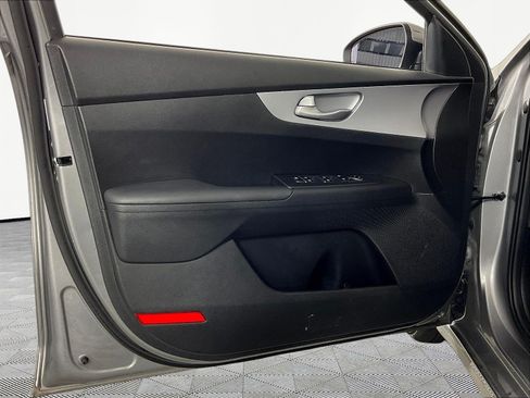 Used 2024 Kia Forte LXS FWD image 19