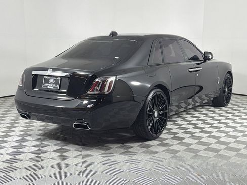 Used 2025 Rolls-Royce Ghost image 5