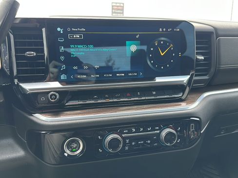 Used 2022 Chevrolet Silverado 1500 LT image 30