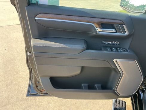 New 2026 Chevrolet Silverado 1500 High Country AWD/4WD image 15