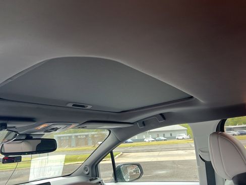 Used 2021 Toyota Sienna XSE image 10