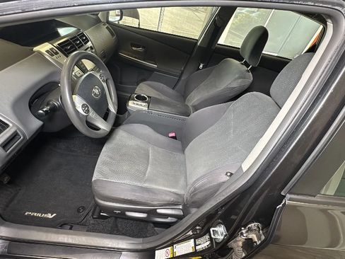 Used 2012 Toyota Prius V Three FWD image 31