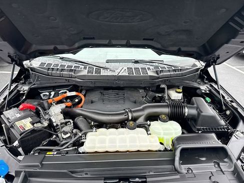 Certified 2023 Ford F150 XLT w/ Equipment Group 302A High image 33