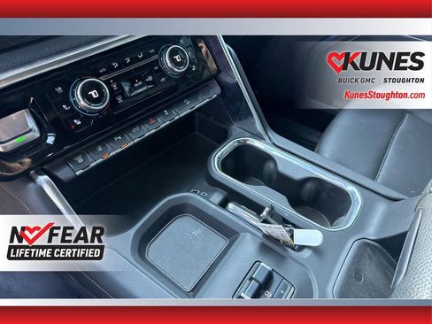 Used 2024 GMC Sierra 2500 Denali w/ Denali Reserve Package image 36