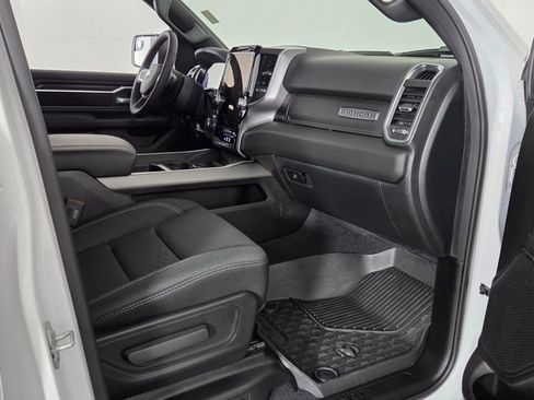 Used 2025 RAM 1500 Big Horn AWD/4WD image 36