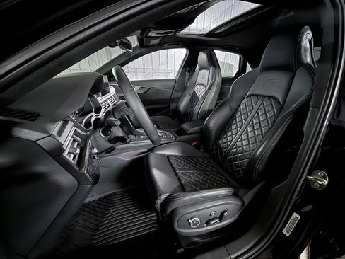 Used 2019 Audi S4 Prestige w/ Prestige Package image 18