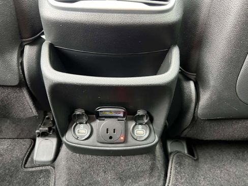 Used 2020 Hyundai Santa Fe Limited image 18