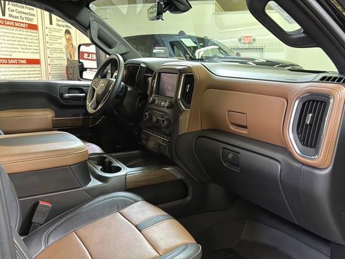 Used 2023 Chevrolet Silverado 3500 High Country w/ Z71 Off-Road Package AWD/4WD image 27