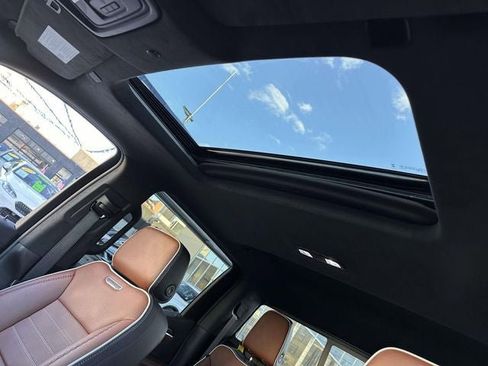 Used 2024 GMC Sierra 1500 Denali Ultimate image 18