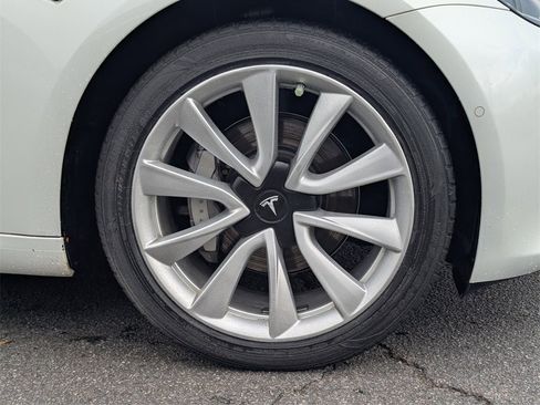 Used 2019 Tesla Model 3 Standard Range Plus image 26