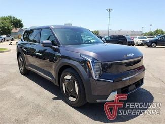 New 2026 Kia EV9 Light video 1