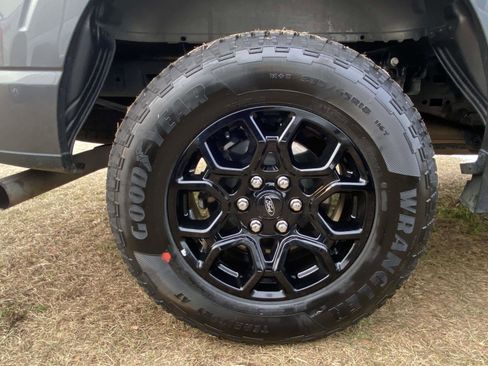Certified 2022 Ford F150 XLT AWD/4WD image 7
