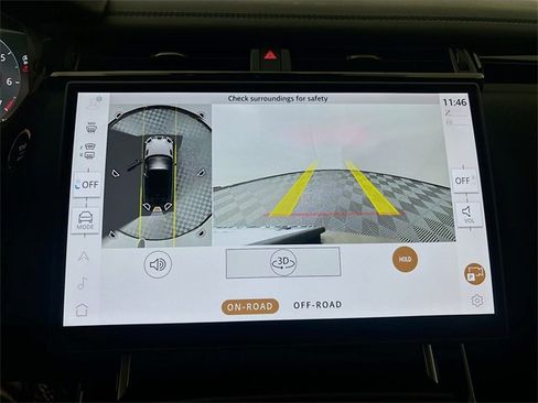 New 2026 Land Rover Range Rover Velar Dynamic SE image 17