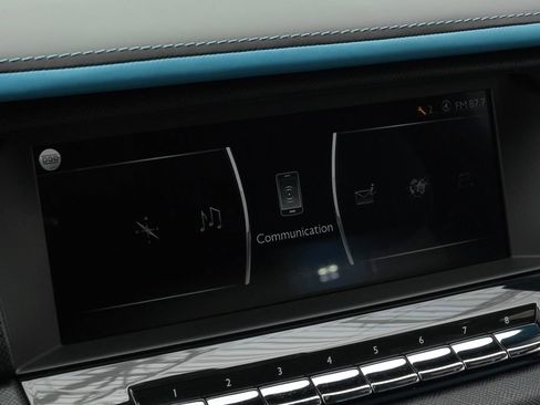 Used 2022 Rolls-Royce Cullinan w/ Cullinan Package AWD/4WD image 34