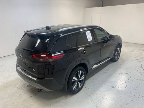 Used 2023 Nissan Rogue SL FWD image 3
