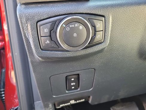 Certified 2022 Ford F250 Lariat w/ Lariat Value Package image 17