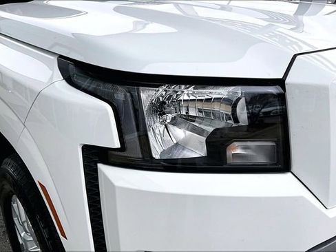 Certified 2024 Nissan Frontier SV w/ SV Convenience Package image 29