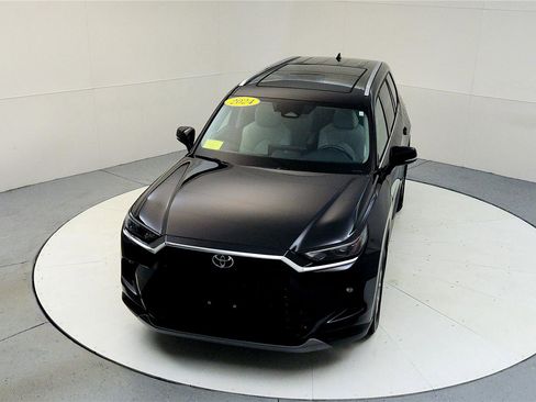 Used 2024 Toyota Grand Highlander Limited image 20