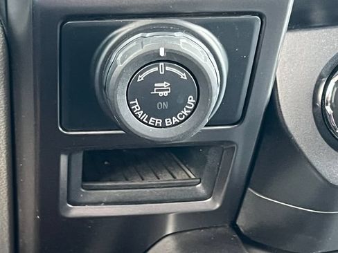 Used 2019 Ford F150 XLT w/ Equipment Group 302A Luxury AWD/4WD image 30