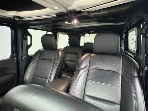 Used 2021 Jeep Wrangler Unlimited Sahara AWD/4WD image 25