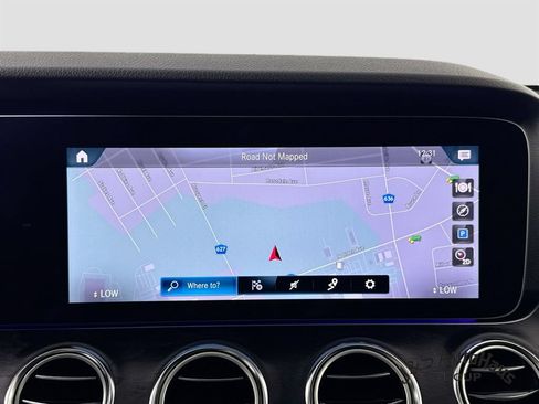 Used 2023 Mercedes-Benz E 350 4MATIC Sedan image 19