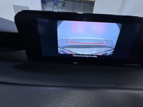 Used 2024 MAZDA MAZDA3 s image 25