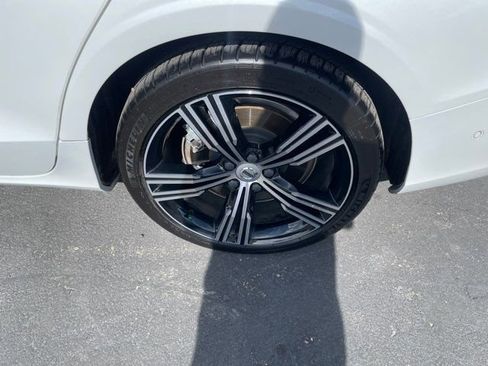 Used 2022 Volvo S60 T8 Inscription w/ Advanced Package image 29