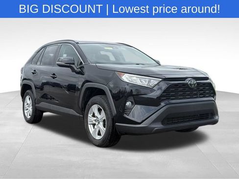 Used 2019 Toyota RAV4 XLE w/ Carpet Mat Package AWD/4WD image 1