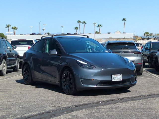 Used 2023 Tesla Model Y Performance AWD/4WD image 2