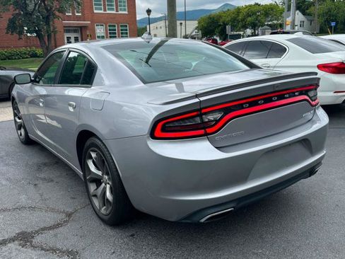 Used 2016 Dodge Charger SXT w/ Rallye Group RWD image 3