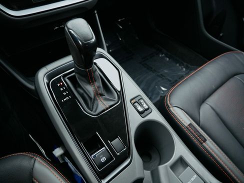 Certified 2024 Subaru Crosstrek 2.5i Limited w/ Crosstrek Mirror Package image 24